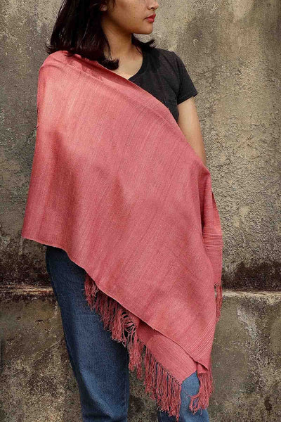 A Women Wearing A Beautiful Peach Eri Silk Scarf On A Sunset Evening - Buy Silk Scarf For Women 